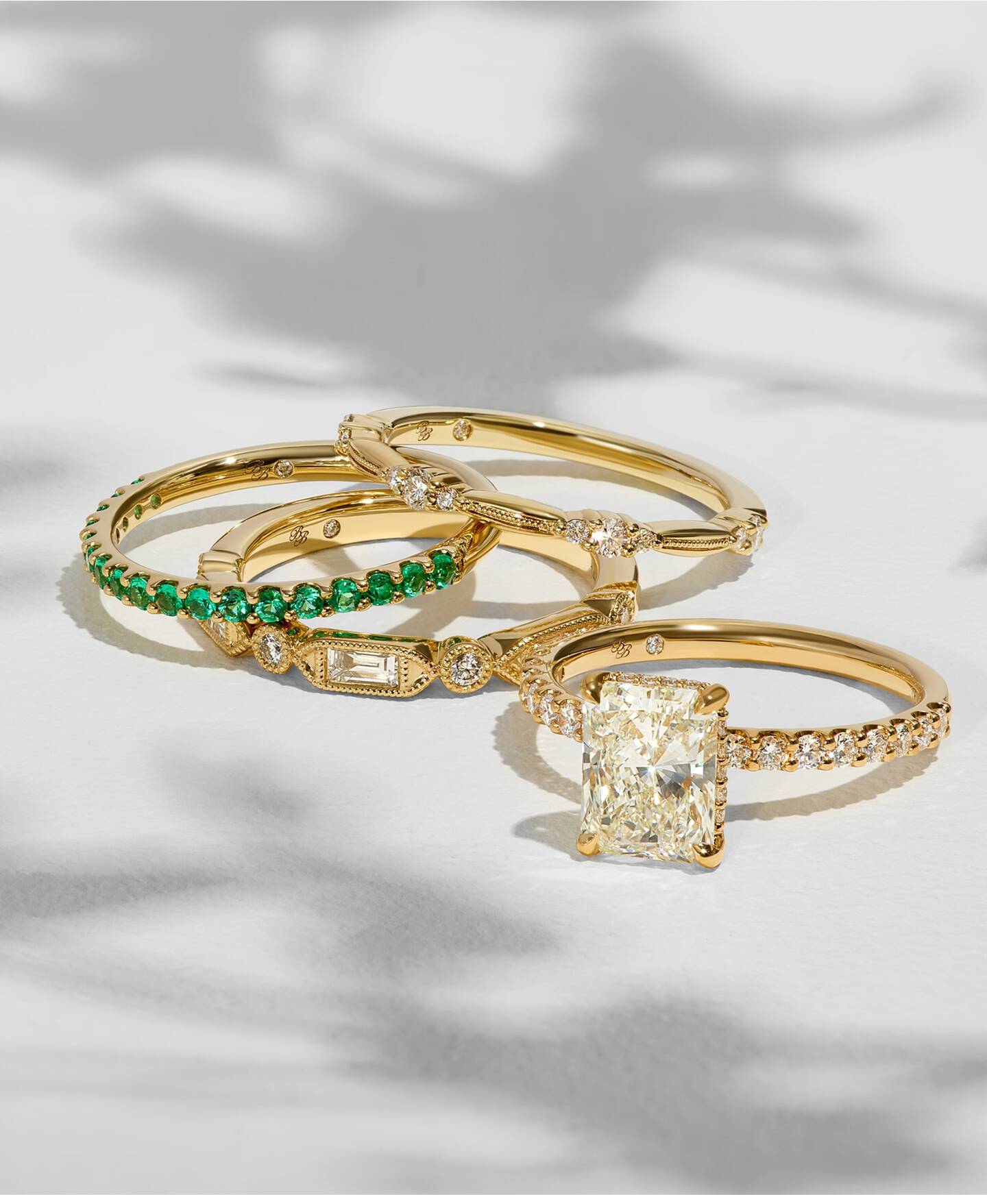 Stack of Bella Ponte bands